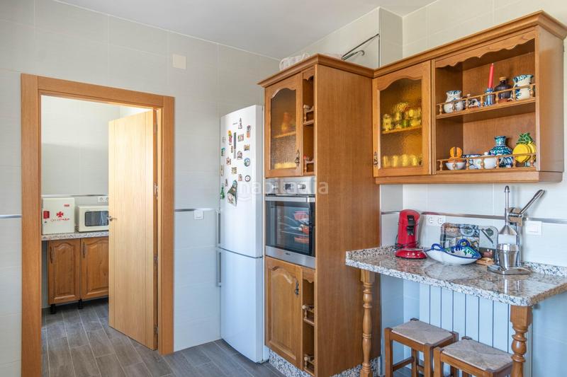 Foto f51f7d91-e4b9-4587-b37b-82cf24f99413. Chalet  independiente en otura en Villa de Otura