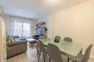 Appartement à Calle calle del alce 1. !! increible piso en la zubia!!!
