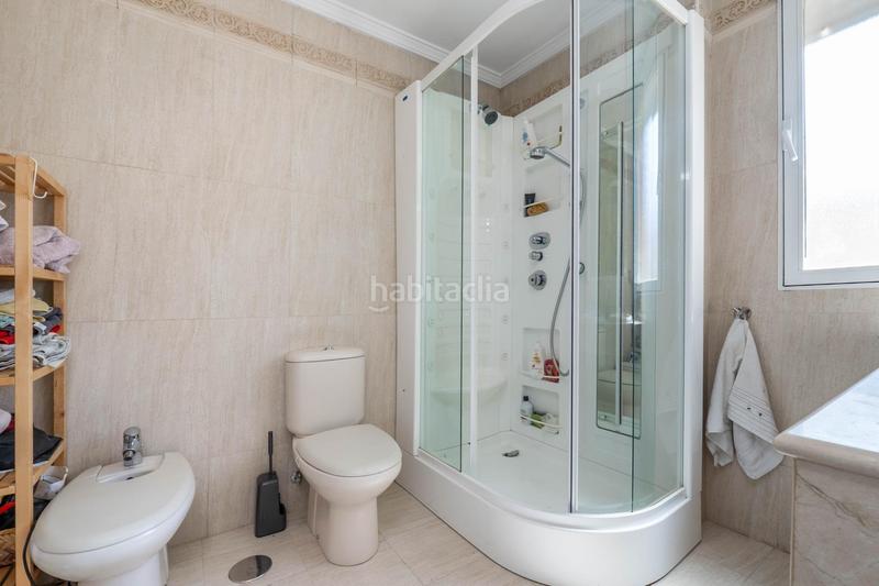 Foto 2884b61e-2076-4de0-9d08-9f38a43bb098. Casa aparellada amb calefacció aparcament a Cájar