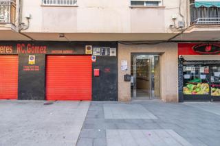 Pis  Avenida de barcelona. Piso en esquina en avenida de barcelona  zaidín