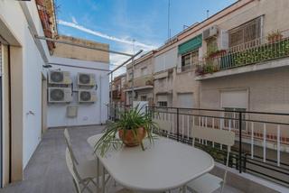 Rent Penthouse  Calle enriqueta lozano. !!!se alquila fabuloso semi atico en corazon de granada!!!