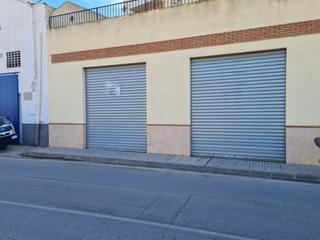 Local Comercial  Calle islas madeira. Local comercial 300m.