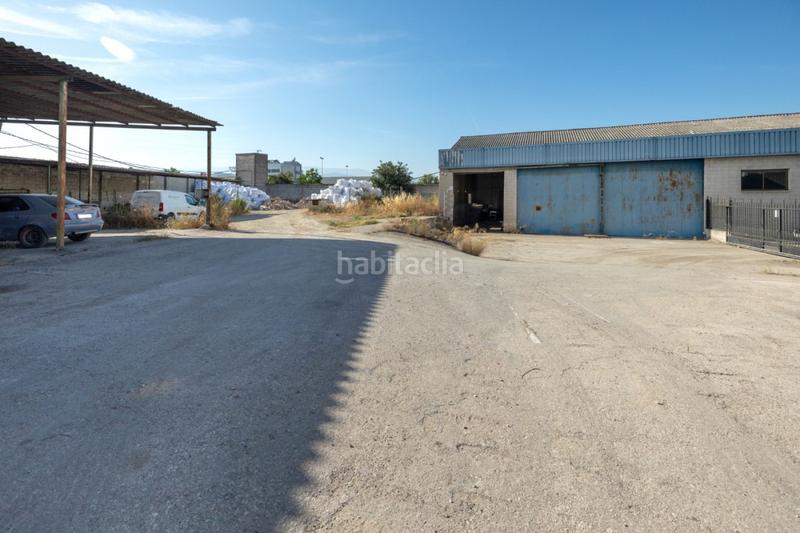 Foto 116fa4c0-294c-4be7-8d62-e477de8f98c1. Nau industrial a pulianas calle duende 11 a Centro - Sagrario Granada