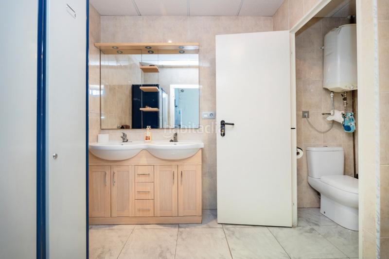 Foto adbea488-7901-4c1a-b8bf-e0a4383520d5. Nau industrial a pulianas calle duende 11 a Centro - Sagrario Granada