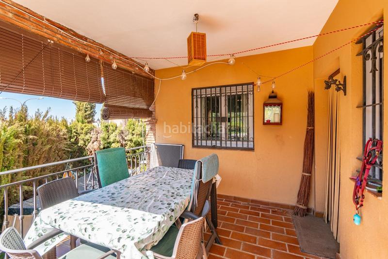 Foto 678e07ca-2a86-42f9-bf39-5689eee6f7a6. Chalet casa unifamiliar haciendo esquina en La Zubia Ciudad Zubia (La)