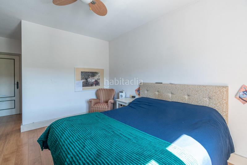 Foto deaacab8-5de2-4365-979b-baee06ce10cd. Chalet casa unifamiliar haciendo esquina en La Zubia Ciudad Zubia (La)
