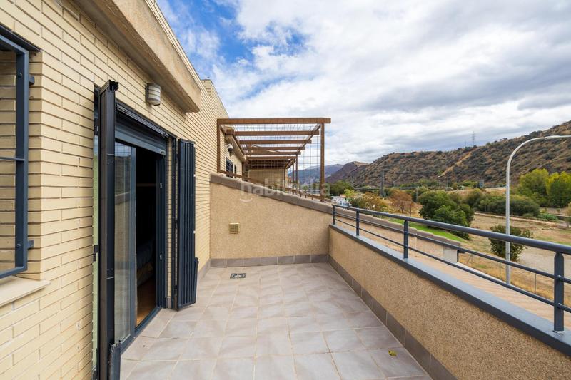 Foto 434da790-c0d0-4de8-977b-9e4b5235019c. Casa adossada amb calefacció aparcament a Crta. De la Sierra Granada