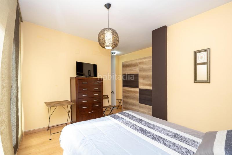 Foto 5bd0760a-6037-4720-b278-a9453abd1a94. Casa adossada amb calefacció aparcament a Crta. De la Sierra Granada