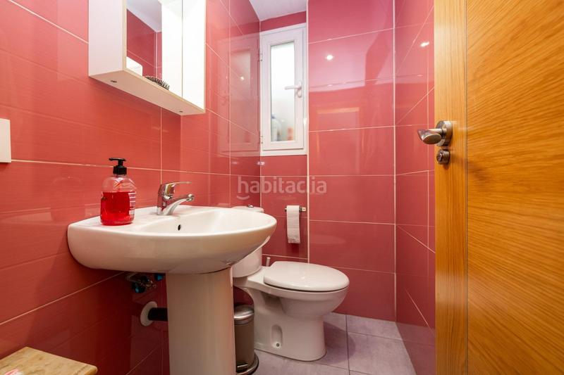 Foto 6691d001-c7a2-4a85-9cdf-c69f26909cf6. Casa adossada amb calefacció aparcament a Crta. De la Sierra Granada