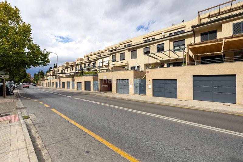 Foto 90c02f6a-6fa6-477b-bc62-c4570ee5377b. Casa adossada amb calefacció aparcament a Crta. De la Sierra Granada