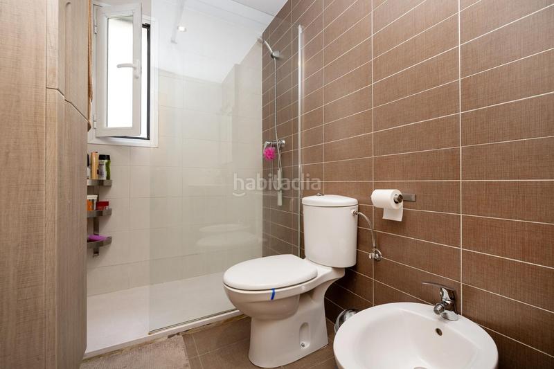 Foto 9f3dfebd-bed9-4467-8f91-94a0dd121f25. Casa adossada amb calefacció aparcament a Crta. De la Sierra Granada