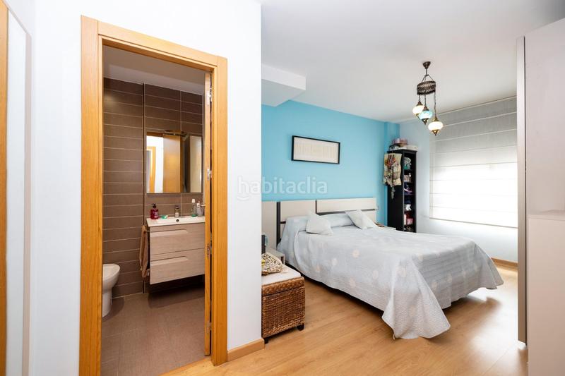 Foto dac444fe-f1a3-4e7b-93da-6f19f7fe4732. Casa adossada amb calefacció aparcament a Crta. De la Sierra Granada