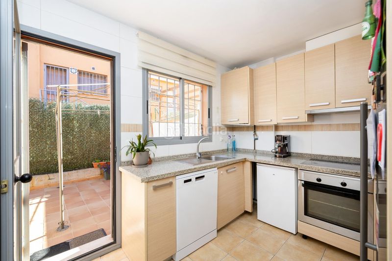 Foto 55bb00ed-b646-423a-a3ab-924943913ab2. Casa amb aparcament a Jun