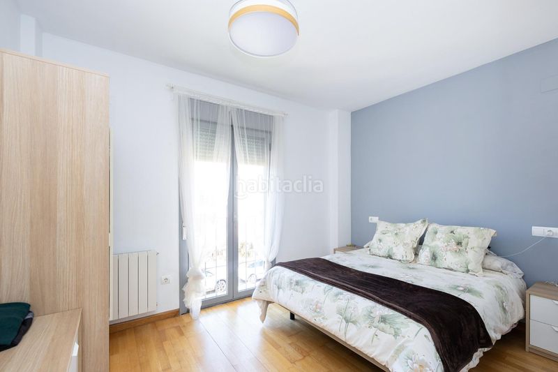 Foto 8e274aee-1673-4d77-b504-21774a474152. Casa amb aparcament a Jun