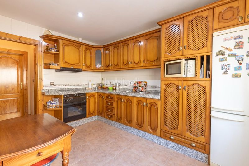 Foto a3d836fa-8323-4ad6-8d8a-5daaa3350917. Casa adossada amb calefacció aparcament a Santa Fe