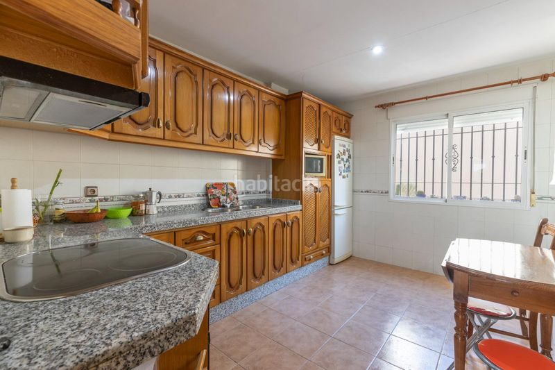 Foto b1034cde-1005-44e8-9134-6690f57b3aff. Casa adossada amb calefacció aparcament a Santa Fe