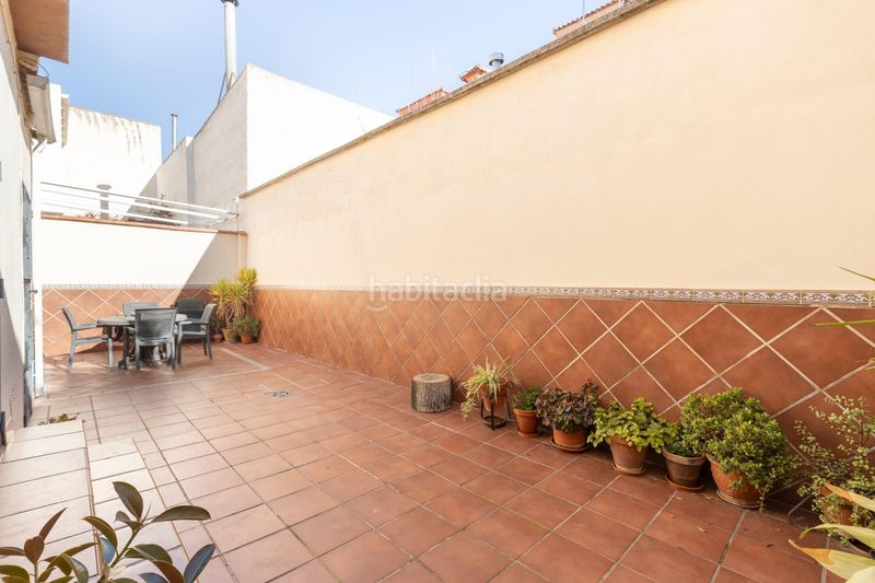 Foto cb0fa9e9-f8d5-474a-8373-f3bc9cb24061. Casa adossada amb calefacció aparcament a Santa Fe