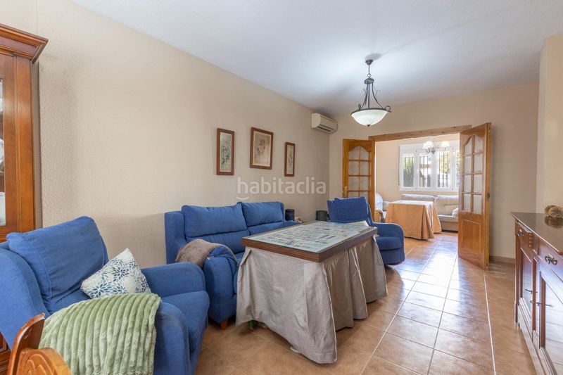 Foto cfdd054b-0bd2-4e0b-b9b7-c67225096f06. Casa adossada amb calefacció aparcament a Santa Fe