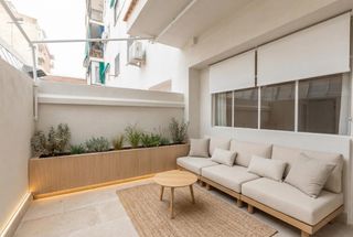 Etagenwohnung in Camino de ronda 105. Gran piso en camino de ronda con trastero