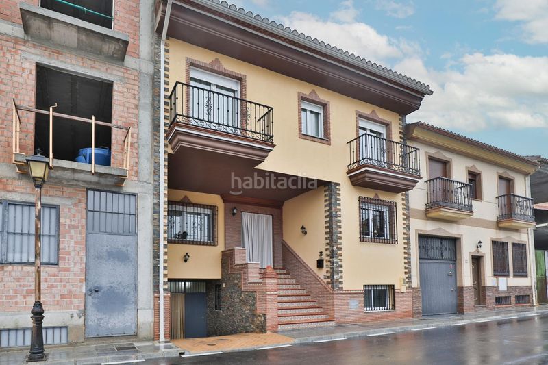 Foto 60440ad8-e374-443a-8fab-f6b2912aaff9. Casa aparellada amb aparcament a Padul