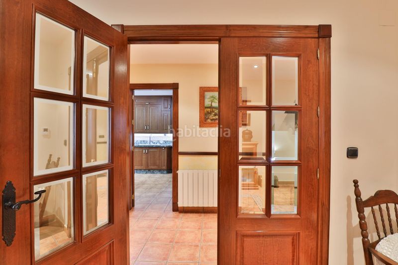 Foto c8856e45-543b-4a9f-858b-65452befac1c. Casa aparellada amb aparcament a Padul