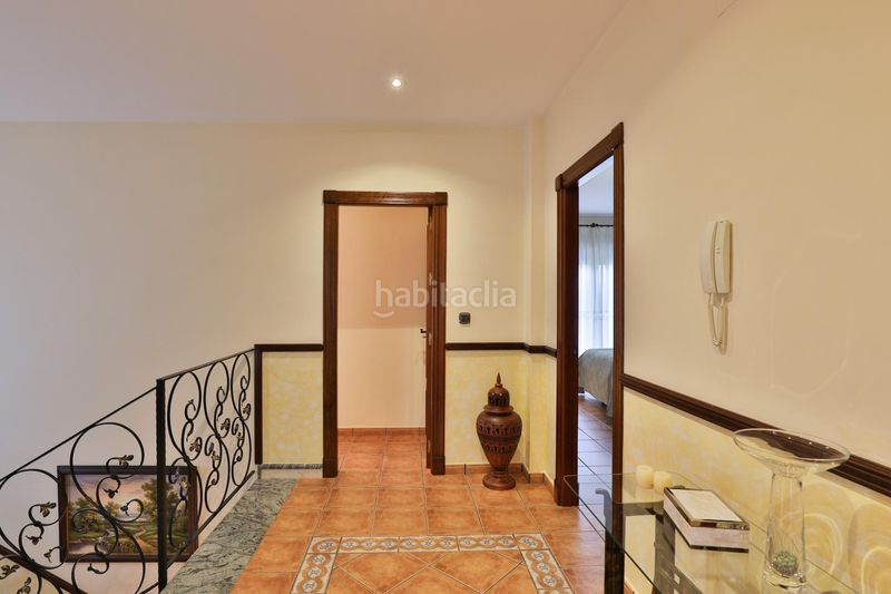 Foto d377e114-5b97-4cfc-8bb3-b93f2c1b51b4. Casa aparellada amb aparcament a Padul
