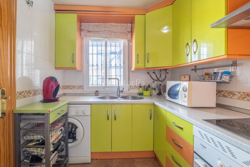 Foto 0d5796f4-9245-49b0-b8e4-934fd9a28aff. Pis a calle calle violeta a Las Flores - Huerta Gabias (Las)