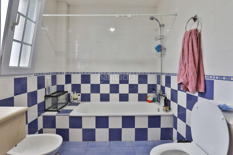 Foto e0cb477c-0b02-4f36-aba9-05518dc717e0. Casa amb aparcament a Padul