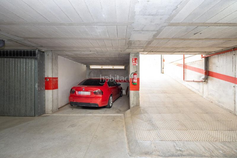 Foto 4cdf265a-7289-4015-9222-678ef22f2d87. Piso !! impresionante piso con garaje en primera linea de playa en playa cambriles !! en Lújar