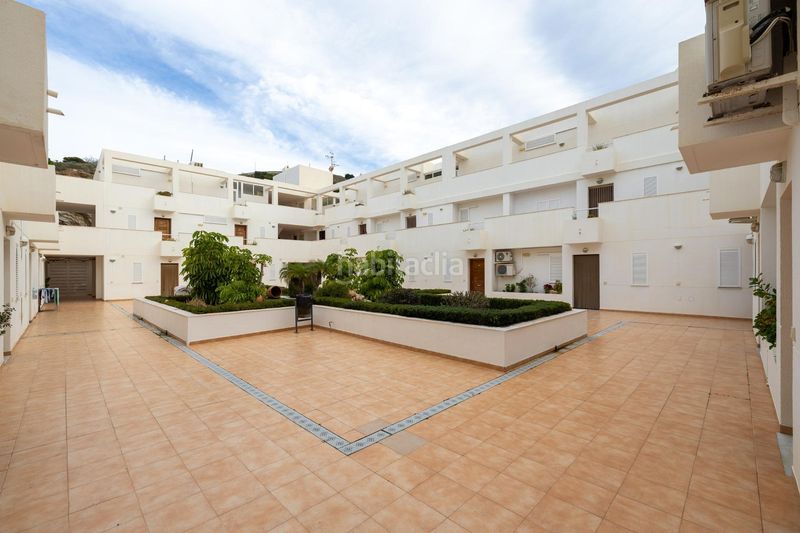 Foto 67ddfac9-e6a2-4c96-94b7-0e60e528d6ba. Piso !! impresionante piso con garaje en primera linea de playa en playa cambriles !! en Lújar