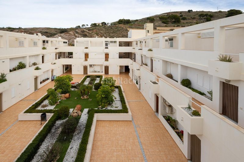 Foto 80c81bfc-285d-4967-b29d-7d7541e80d9f. Piso !! impresionante piso con garaje en primera linea de playa en playa cambriles !! en Lújar