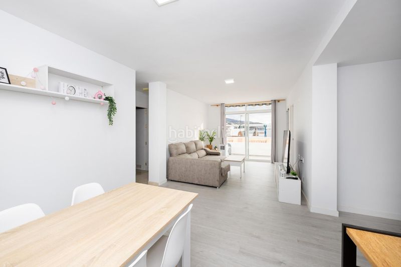 Foto 840d2d6d-0071-480e-b468-52020a97abec. Piso !! impresionante piso con garaje en primera linea de playa en playa cambriles !! en Lújar