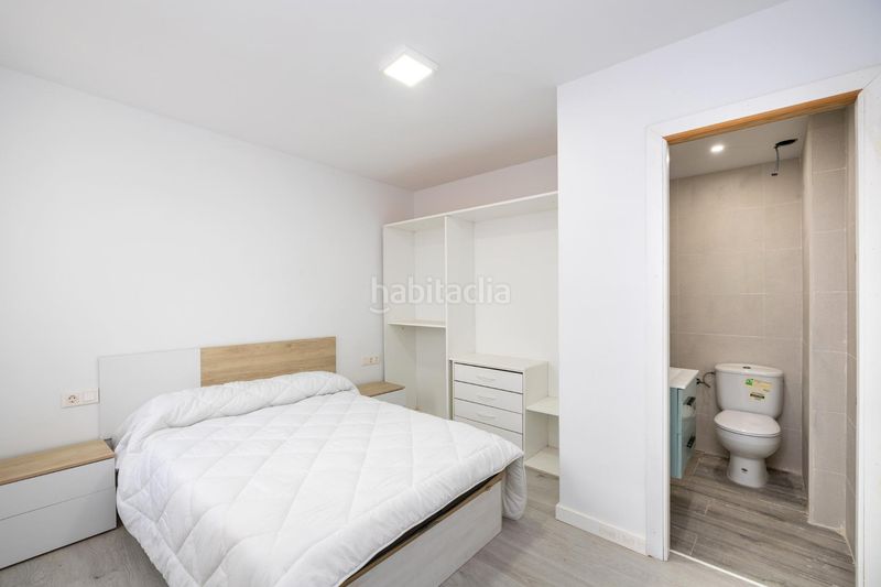 Foto d40fdfac-d586-48dc-86cc-36dc57ecdc01. Piso !! impresionante piso con garaje en primera linea de playa en playa cambriles !! en Lújar