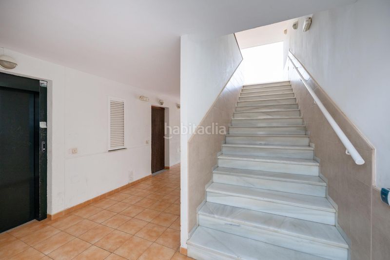 Foto d79f098f-49e0-4c7e-9372-25b348781b32. Piso !! impresionante piso con garaje en primera linea de playa en playa cambriles !! en Lújar