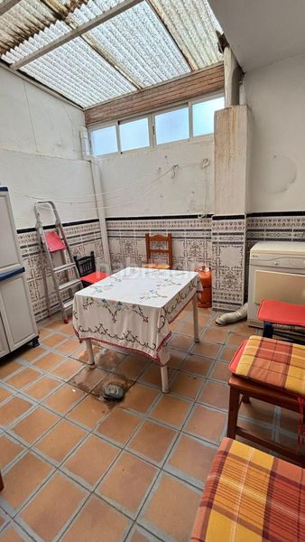 Foto d2b0053a-a262-48c6-98c1-8216fbce2ef1. Casa amb aparcament a Padul