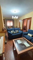 Maison  Avenida de los descubrimientos. Bonita casa en el centro del pueblo de padul