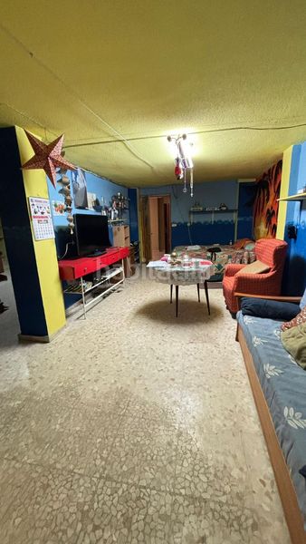 Foto efe26abe-53f7-4e45-b4eb-8d76219ef8ae. Casa amb aparcament a Padul