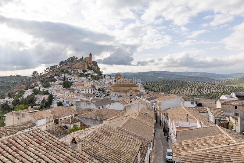 Foto b9f3462c-21b6-400e-95f2-d61519c09a6e. Casa amb calefacció a Montefrío