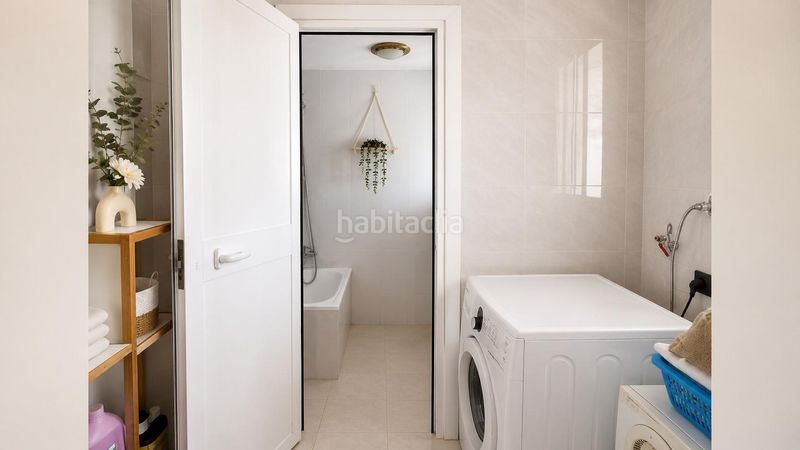 Foto 1edc272d-6f39-4506-a542-4b3daabed63c. Xalet amb aparcament piscina a Padul