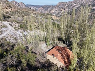 Country house  Dúrcal. Magnífico cortijo en la sierra de durcal, acceso por niguelas