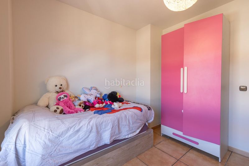Foto 33721cf5-d80b-4dcf-b1c1-02984bc8cf7f. Casa amb aparcament a Alfacar