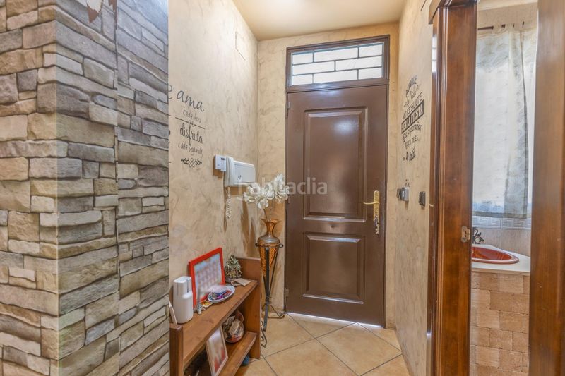 Foto cf8446da-f50e-4701-b73c-8d8185c6006c. Casa amb aparcament a Alfacar
