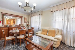 Casa adossada  Calle dr.adrian lopez iriarte. !!! increible casa en padul para entrar a vivir!!!