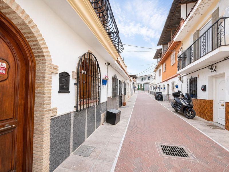 Foto 6f6ff654-ce65-4e67-9e25-a7bb09b8221e. Casa adossada a Centro Histórico Vélez - Málaga