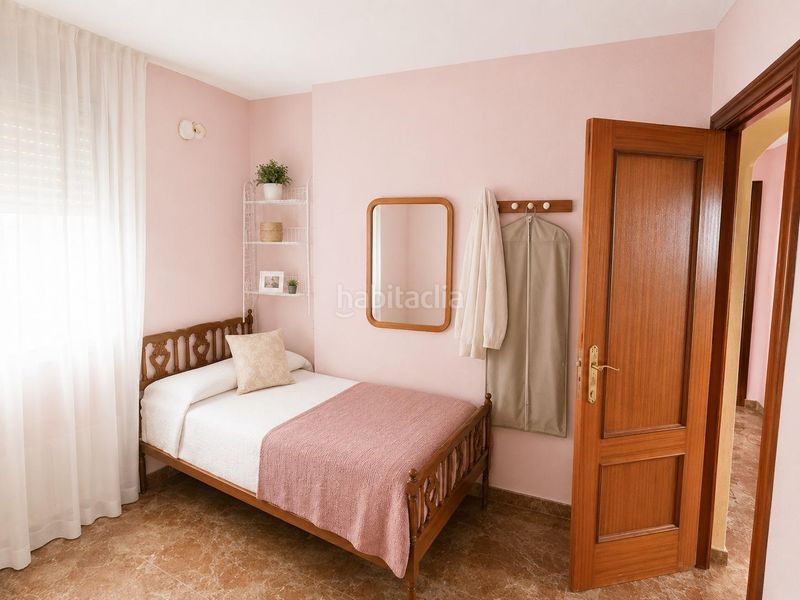 Foto dd65a118-c9ce-4ac1-b453-68e1e88796d9. Pis a Guadix