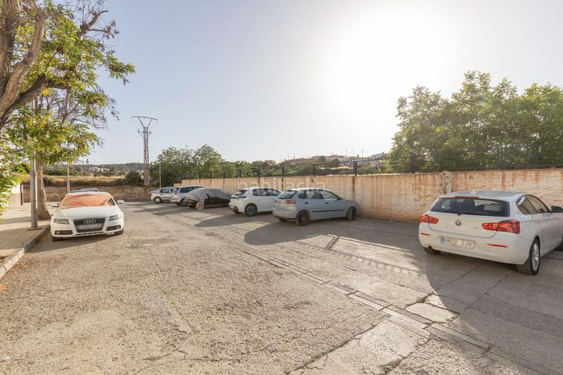 Foto 3822257f-f13d-43c2-8b7b-abb1bdfc6bca. Casa adossada a Guadix