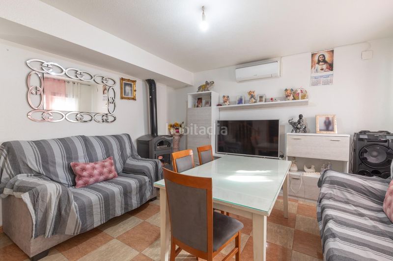 Foto 58f3b339-378b-4162-af1a-d7c10867f5a3. Casa adossada a Guadix