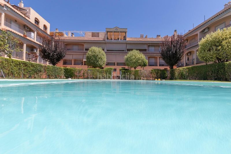 Foto 03071179-28de-4bd2-9200-483819e97137. Casa amb calefacció aparcament piscina a Joaquina Eguaras Granada