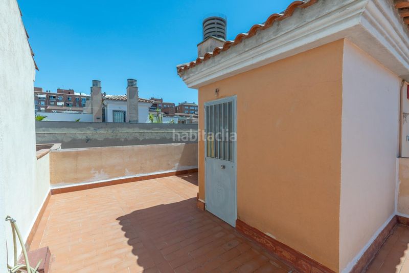 Foto 1ab0e59b-9f1b-4476-8207-1330560df3bc. Casa amb calefacció aparcament piscina a Joaquina Eguaras Granada