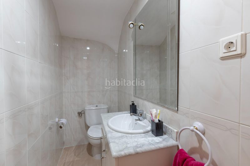Foto ae7393a4-92ef-4a2f-bb55-c5e07068431f. Casa amb calefacció aparcament piscina a Joaquina Eguaras Granada